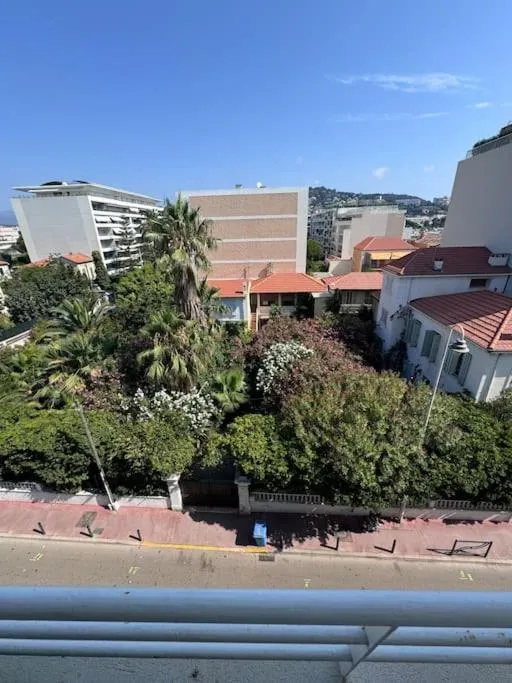 Image 5 of Cannes Palm Beach – 2 chambres Vue mer