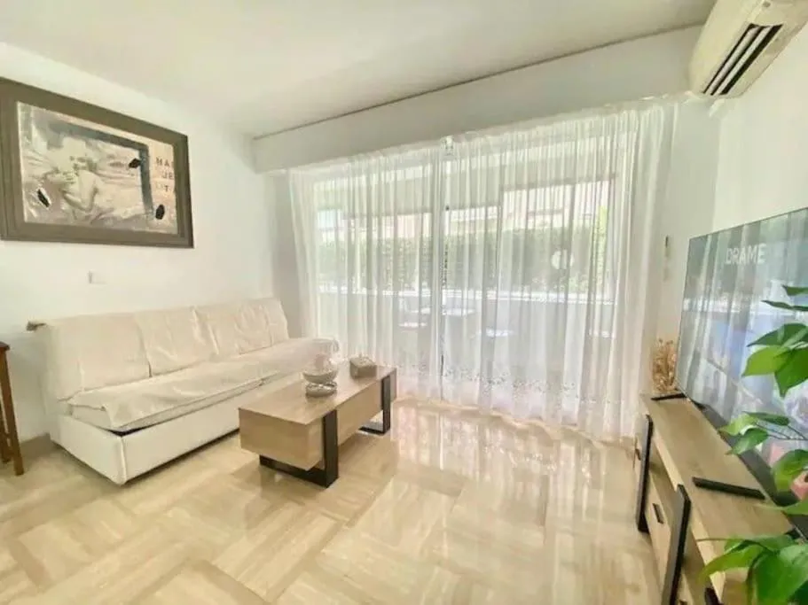 Image 4 of Cannes Résidence Passy avec Piscine