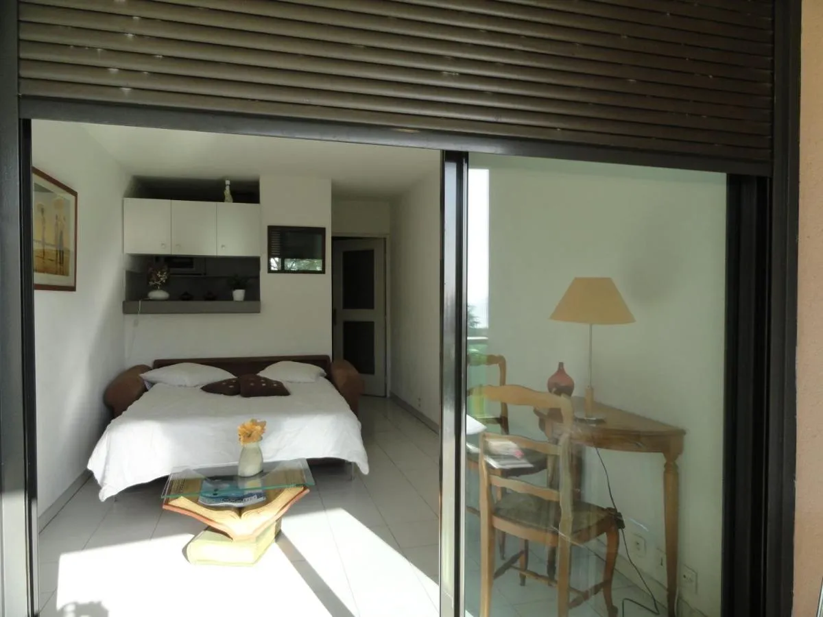 Image 3 of Cannes Terrace Beach Front & Sea view