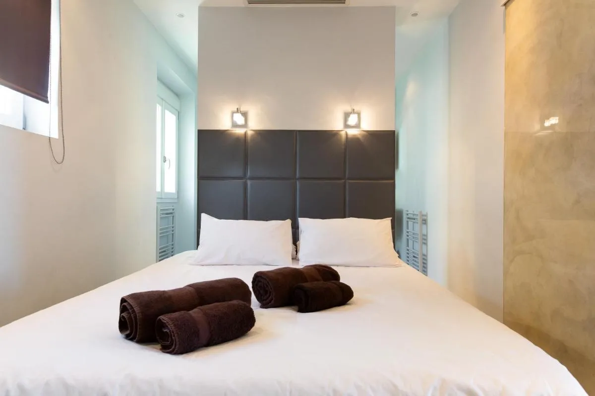 Image 6 of Cannes Vieux Port