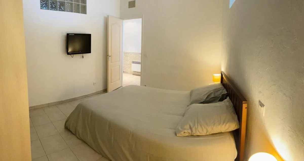 Image 1 of Cannes : Agréable et lumineux appartement vue mer