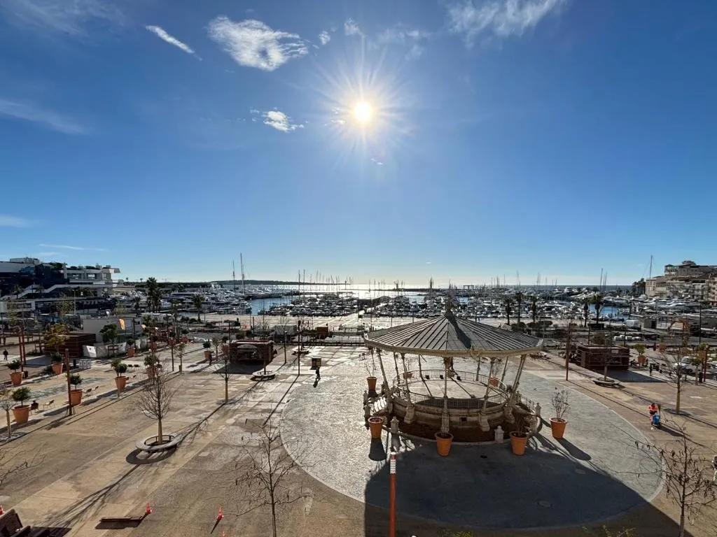 Image of Cannes : Agréable et lumineux appartement vue mer