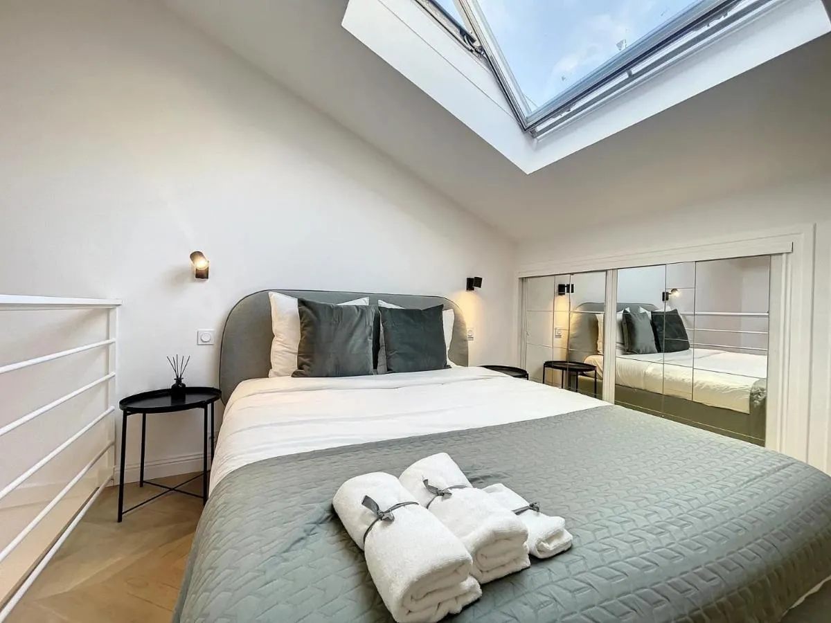 Image 1 of Cannes : Duplex à 5 minutes à pied du Palais des Festivals