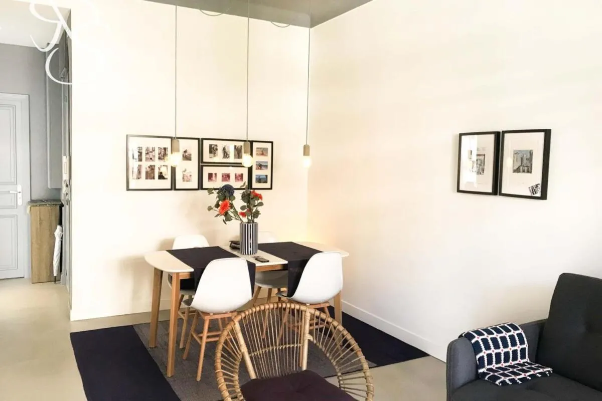 Image 2 of Cannes – Modern balcony flat perfect location