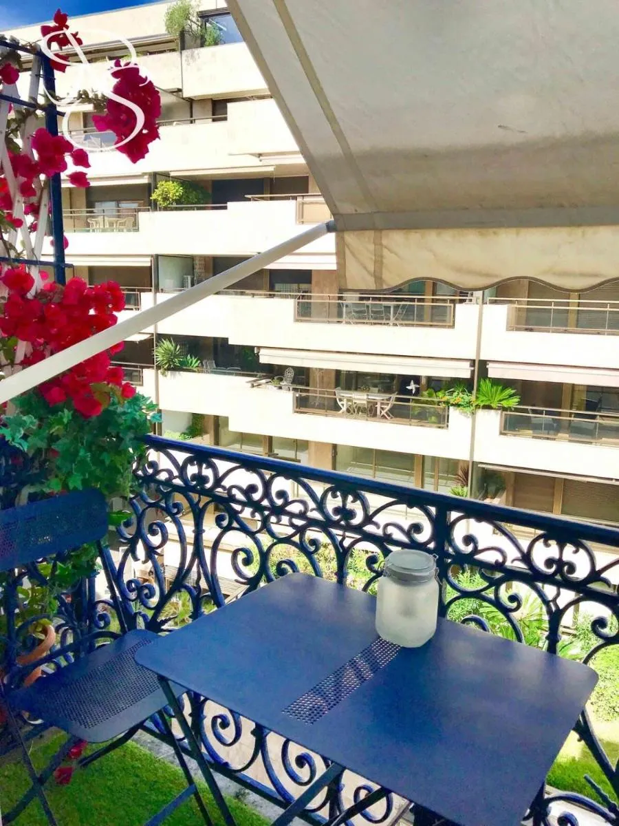 Image 3 of Cannes – Modern balcony flat perfect location