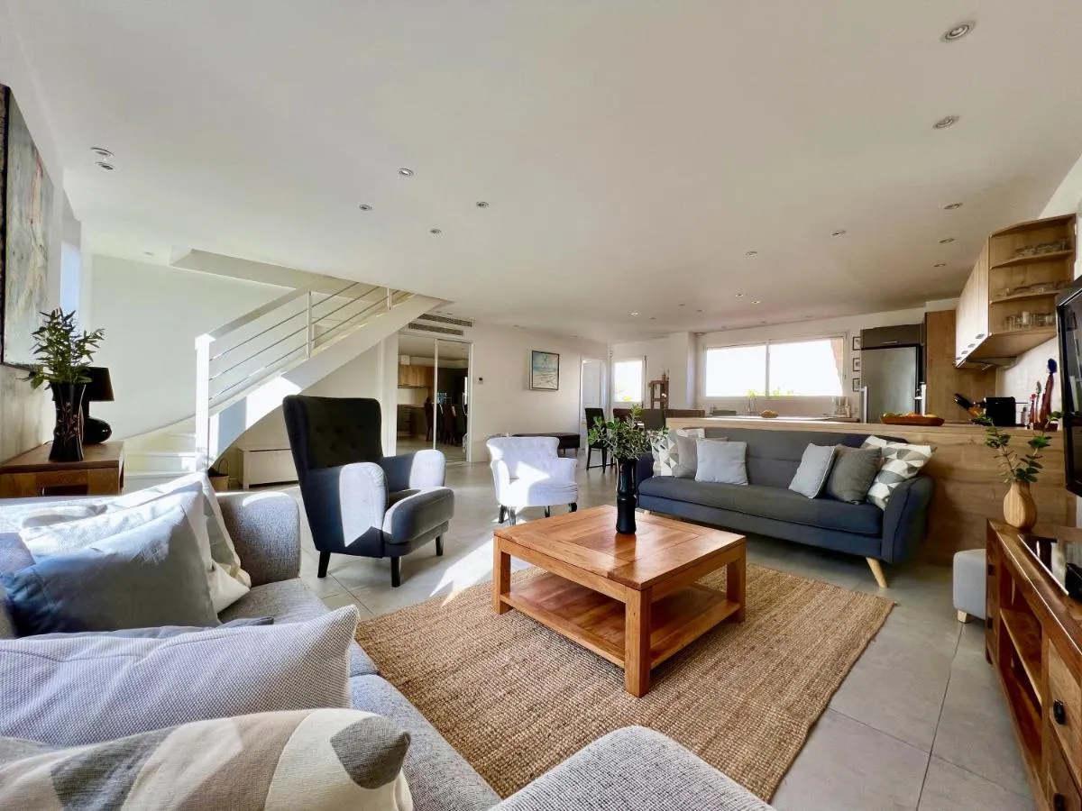 Image 5 of Cannes, mer à 500 m, maison rare