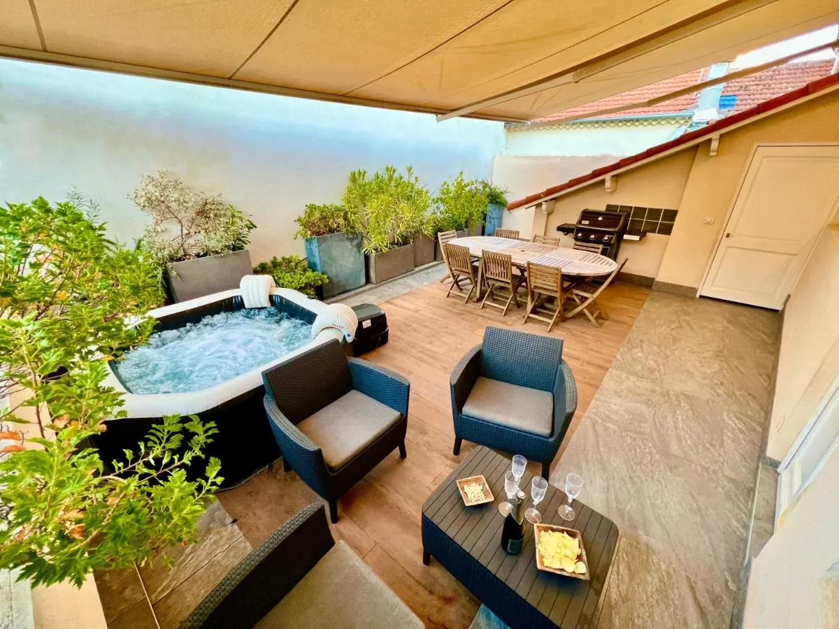 Image 4 of Cannes, mer à 500 m, maison rare