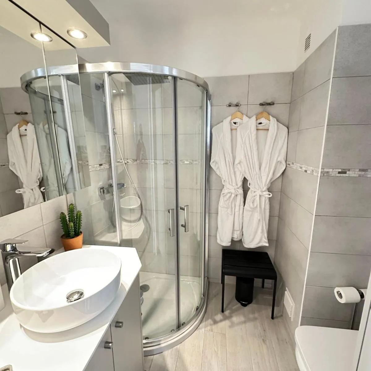 Image 3 of Cannes vue mer