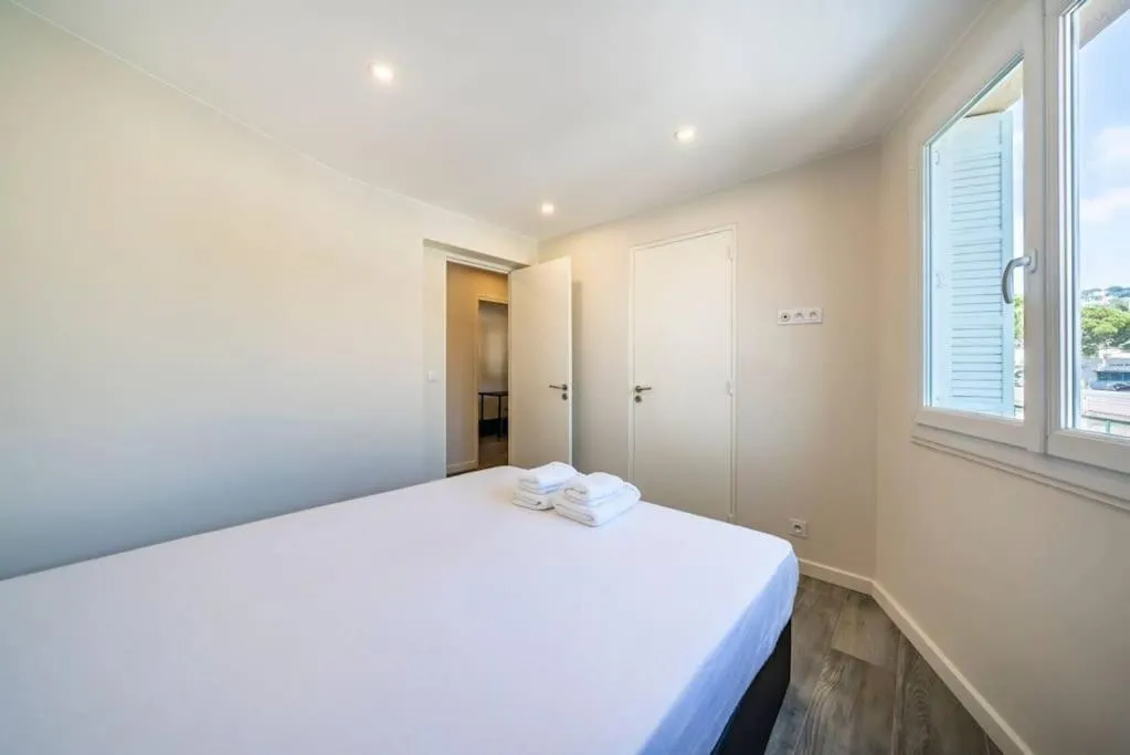 Image 1 of Centre ville Croisette