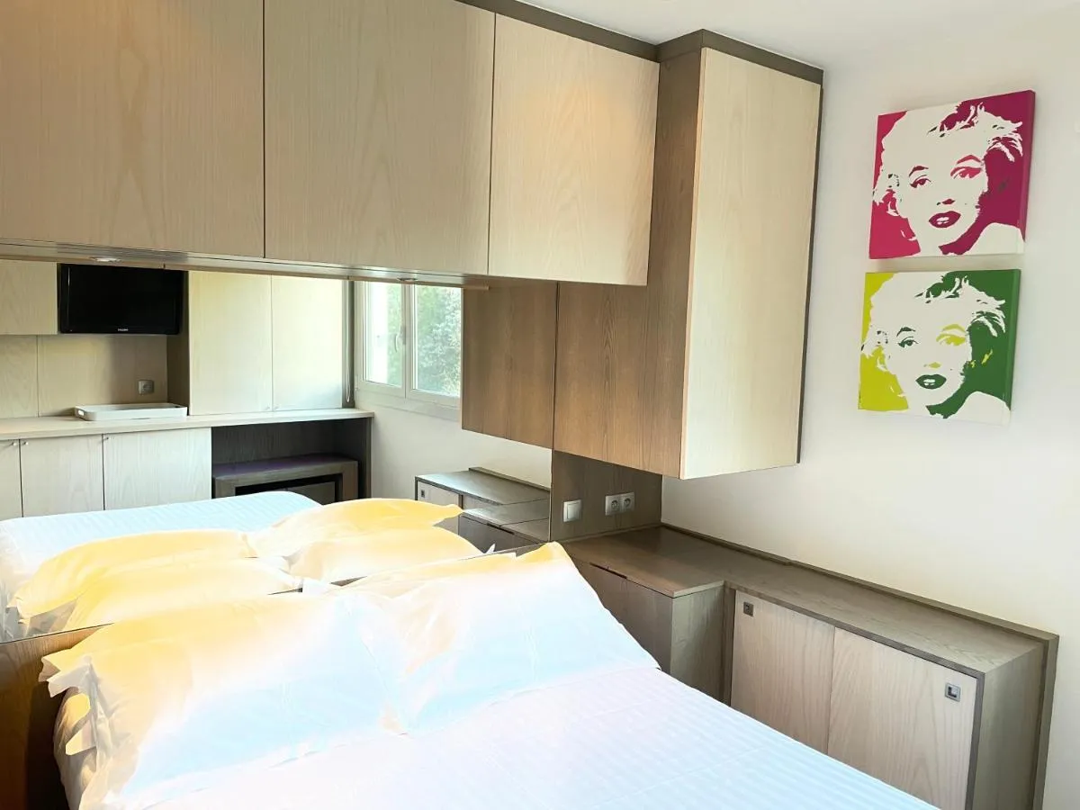 Image 2 of Chambre idéalement située à 50m de la Croisette