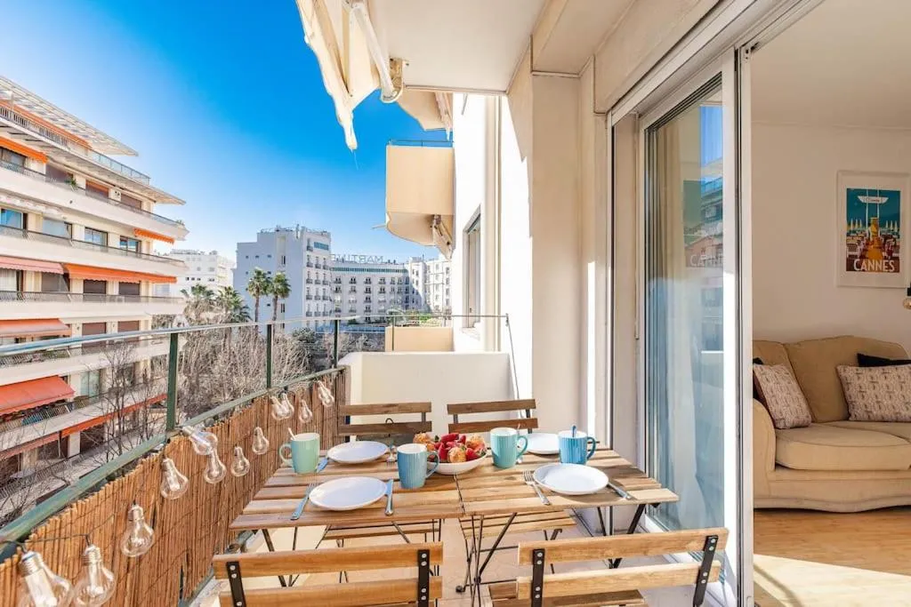 Image of Charmant Appartement à 300 mètres des plages de la Croisette