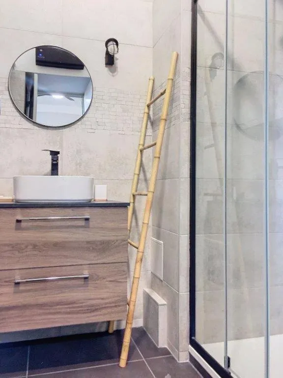 Image 4 of Charmant studio