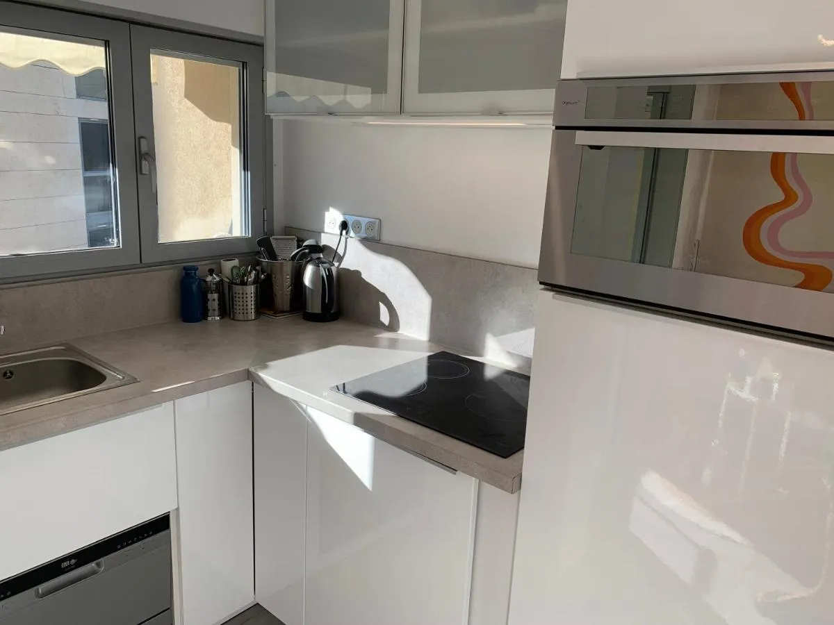 Image 3 of Charmant studio Croisette