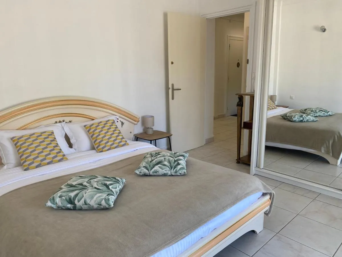 Image 6 of Charming apartment in the centre of Cannes