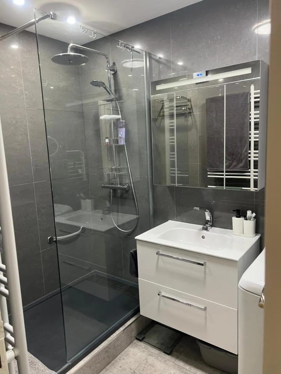 Image 1 of Chic 47m2, 2 rooms, ground floor, nice patio, 280m beach Croisette