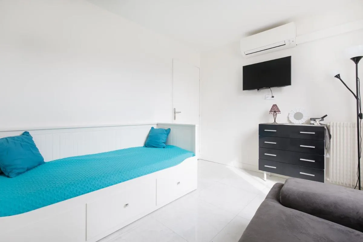 Image 4 of Cosy YourHostHelper