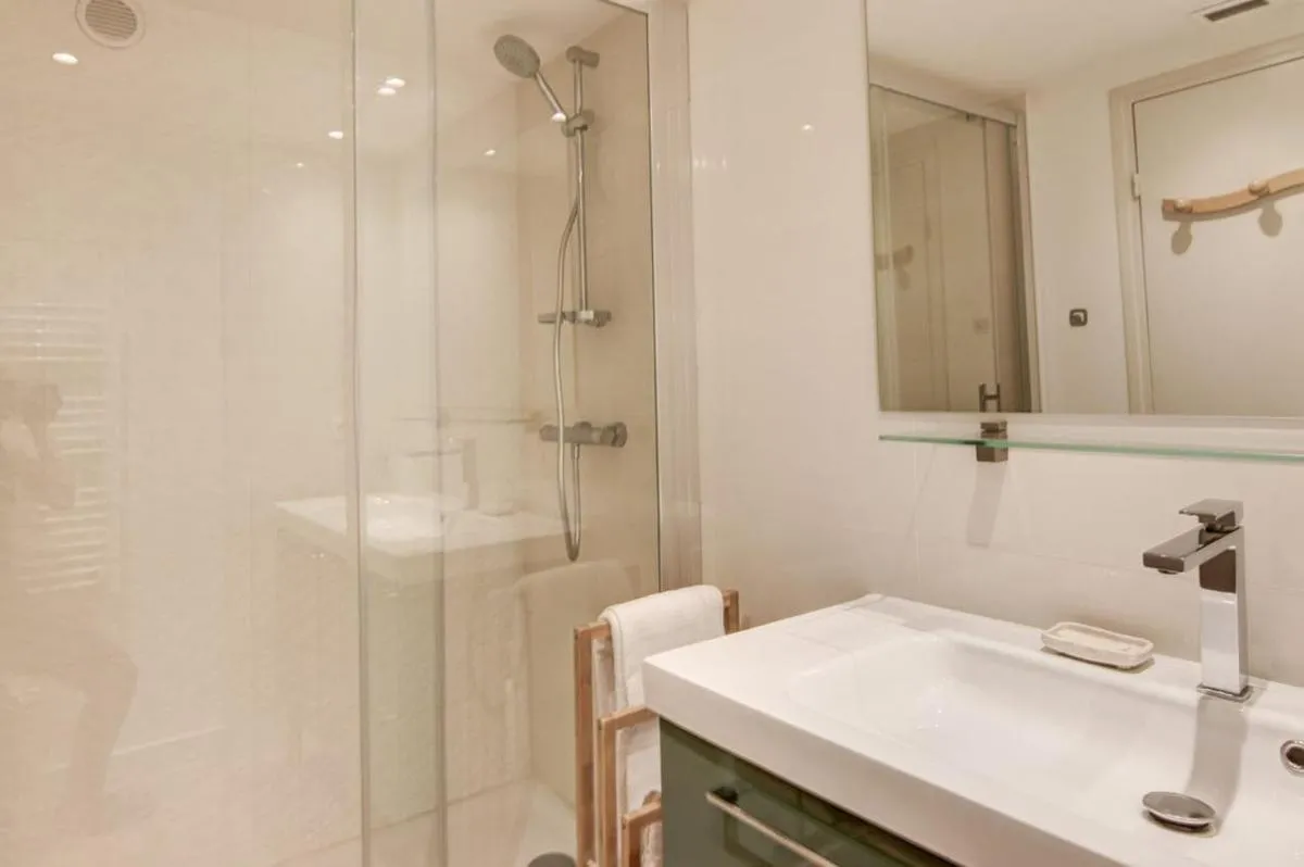 Image 6 of Cozy Apartment