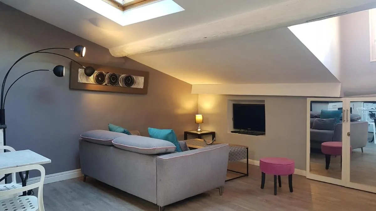 Image 4 of Croisette 1 min palais des festival/ plages /FIF