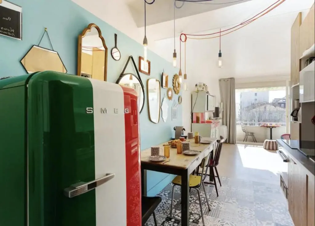 Image of Croisette Beach Cannes Banane 4 sleeps Apart