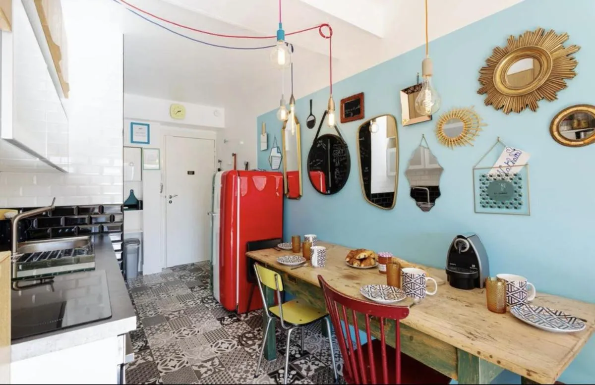 Image 3 of Croisette Beach Cannes Banane 4 sleeps Apart