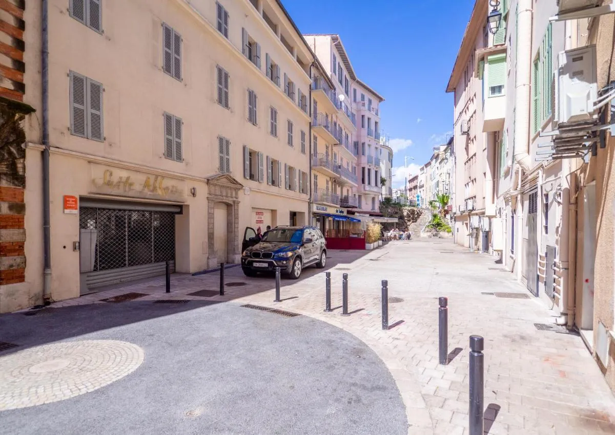 Image 5 of Duplex Vieux Port – Cannes