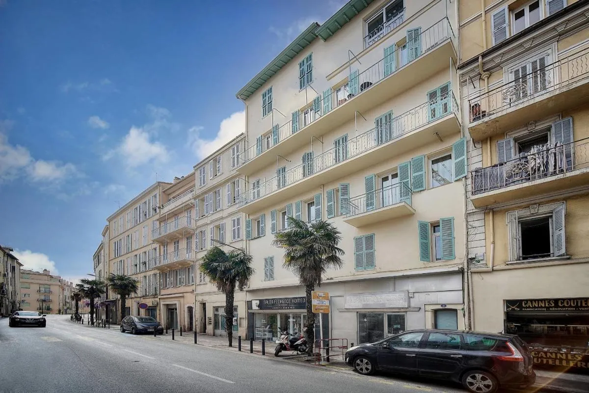 Image 6 of ELEGANT DUPLEX 5 CHAMBRES PLAGES du MIDI A5B03