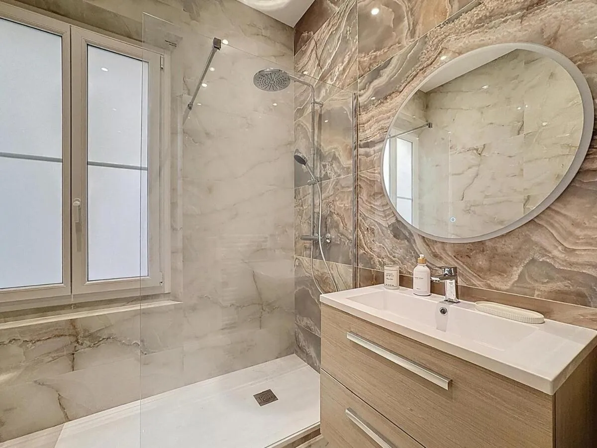 Image 6 of Effet Mer – neuf, central, Port, Plage&Palais, clim