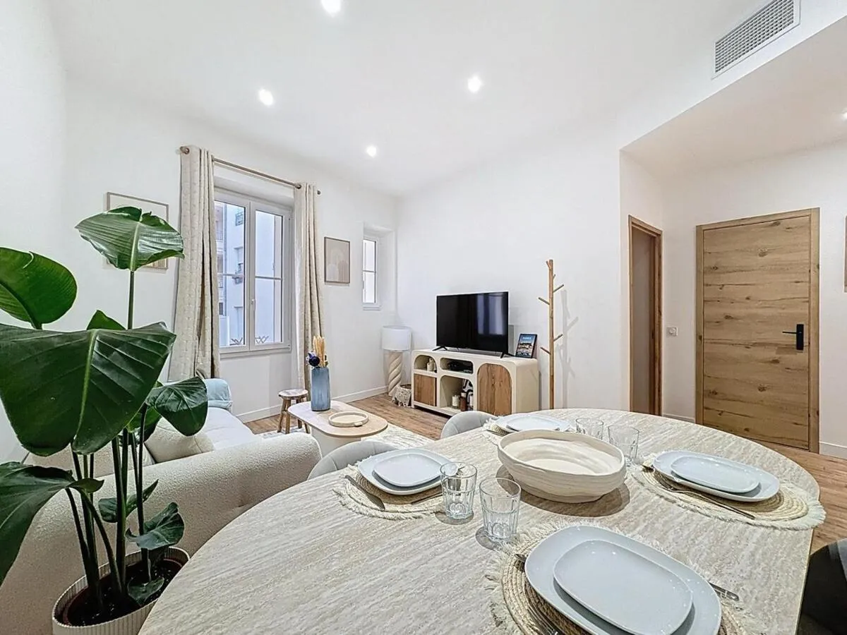 Image 4 of Effet Mer – neuf, central, Port, Plage&Palais, clim