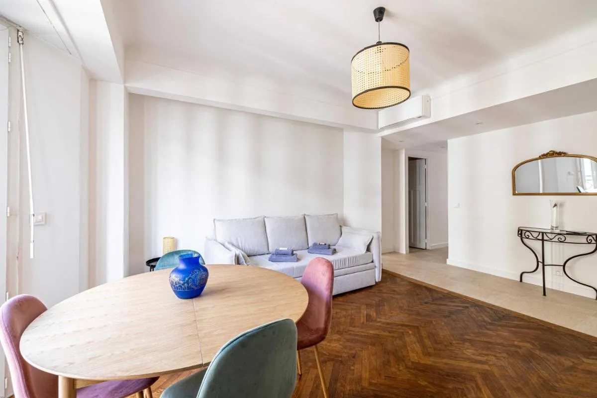 Image 1 of Elegance and Refinement, proximity to La Croisette