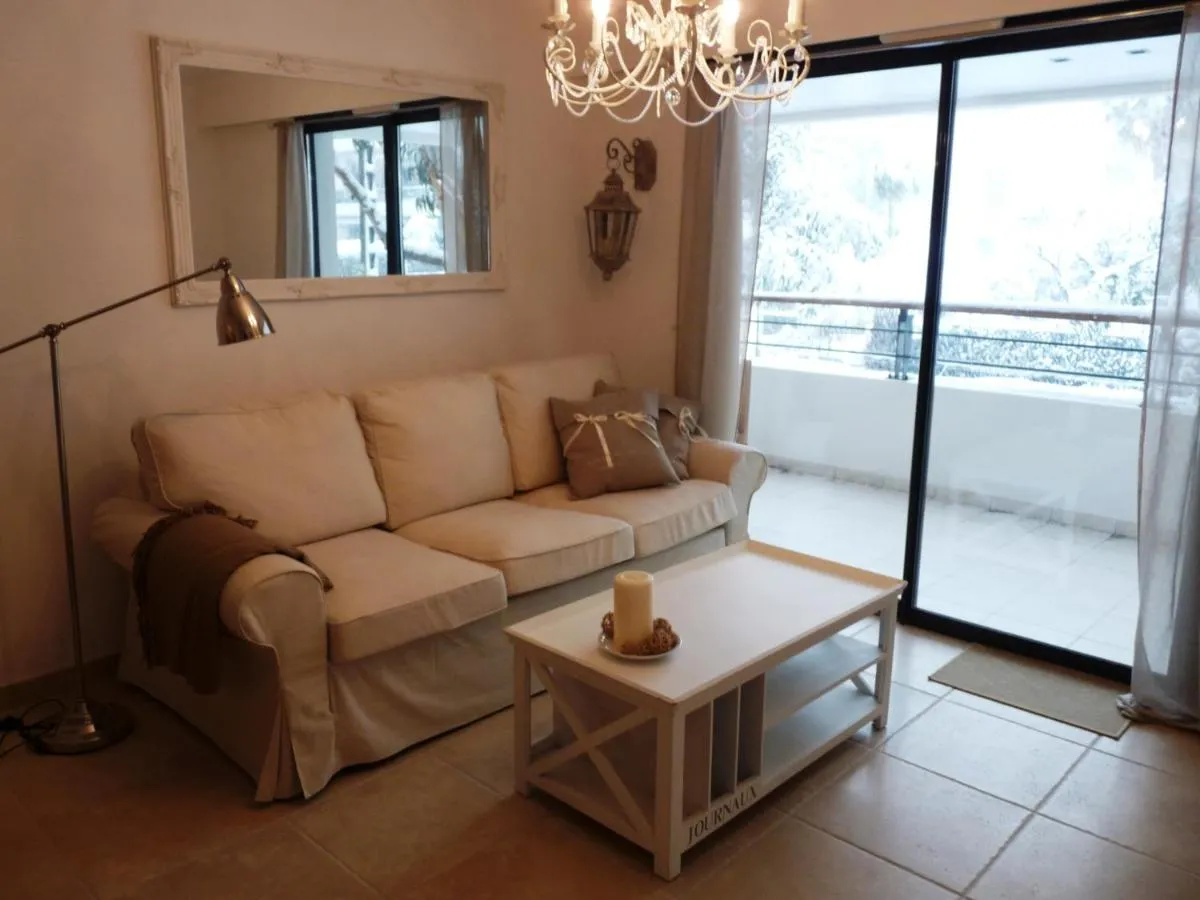 Image 5 of Elegant two bedroom apartment with modern design and terrace close to beaches and Cannes center 546