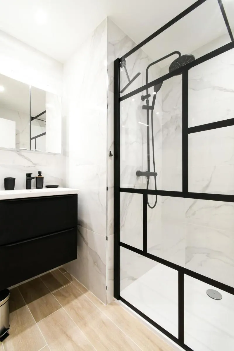 Image 3 of Elena YourHostHelper