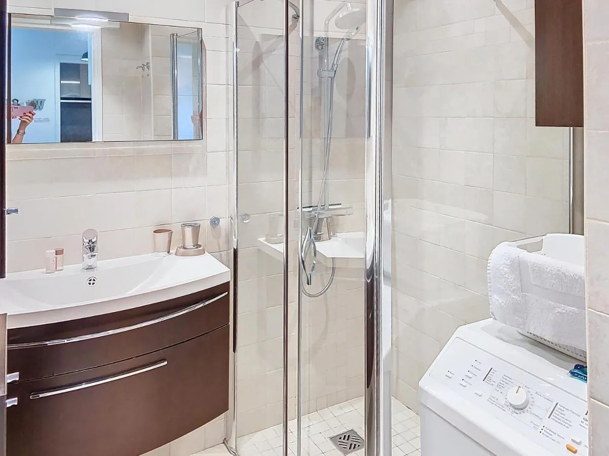 Image 2 of Emplacement idéal, terrasse vue mer 227L LHOT