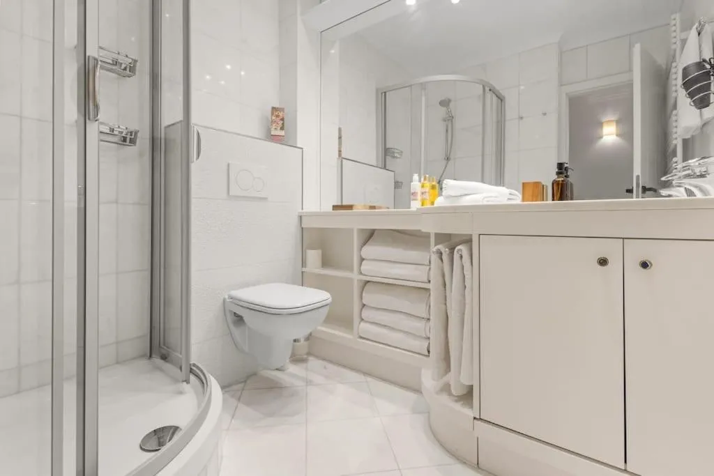 Image 2 of Extraordinaire avec terrasse