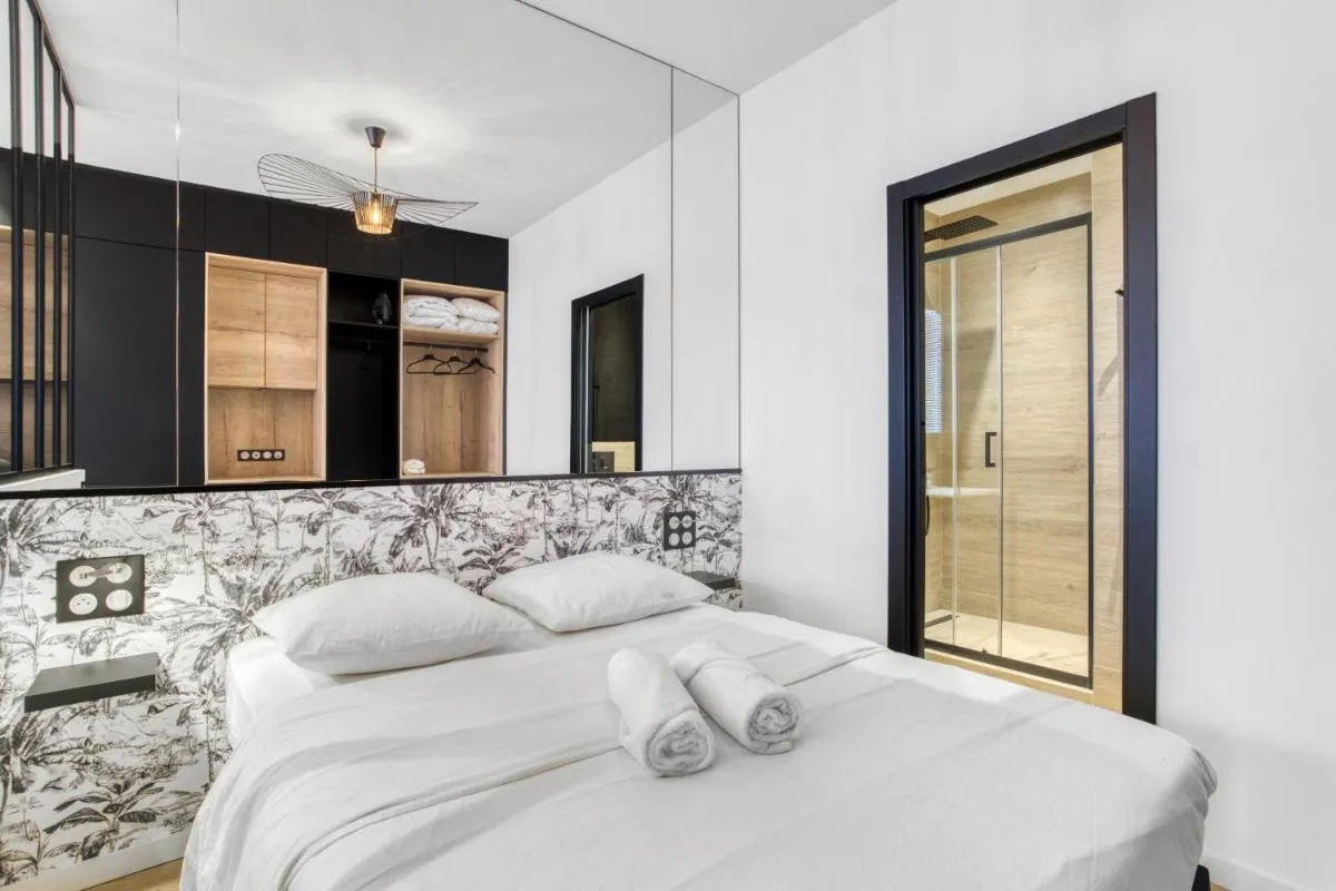 Image 4 of F2 rue St honoré D ,Hypercentre à 2 minutes du Palais des congrès