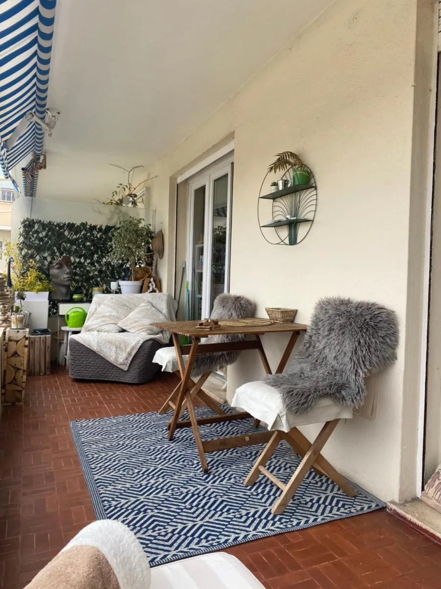 Image 1 of Face mer cannes