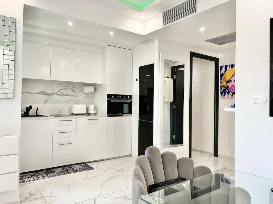 Image 2 of Gray D’Albion -2A8- 1 Chambre