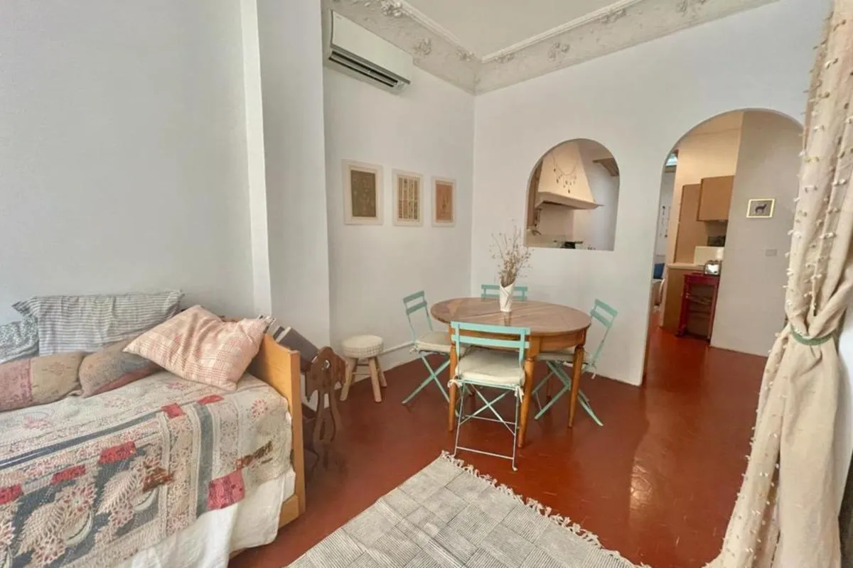 Image 3 of Great studio in the heart of Cannes Meynadier old city neighbourhood !