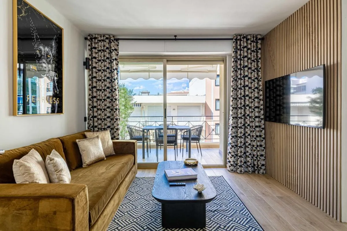 Image 4 of Harmony with private terrace – near Croisette