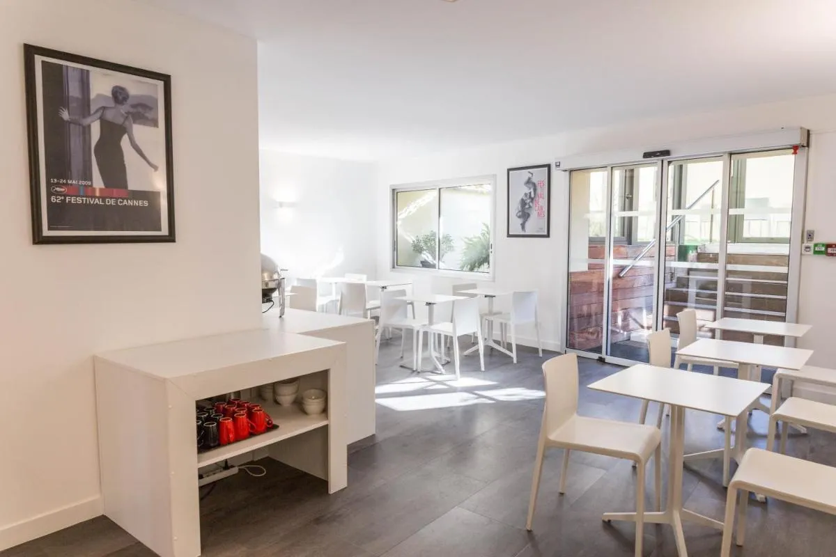 Image 1 of Hotel Abrial