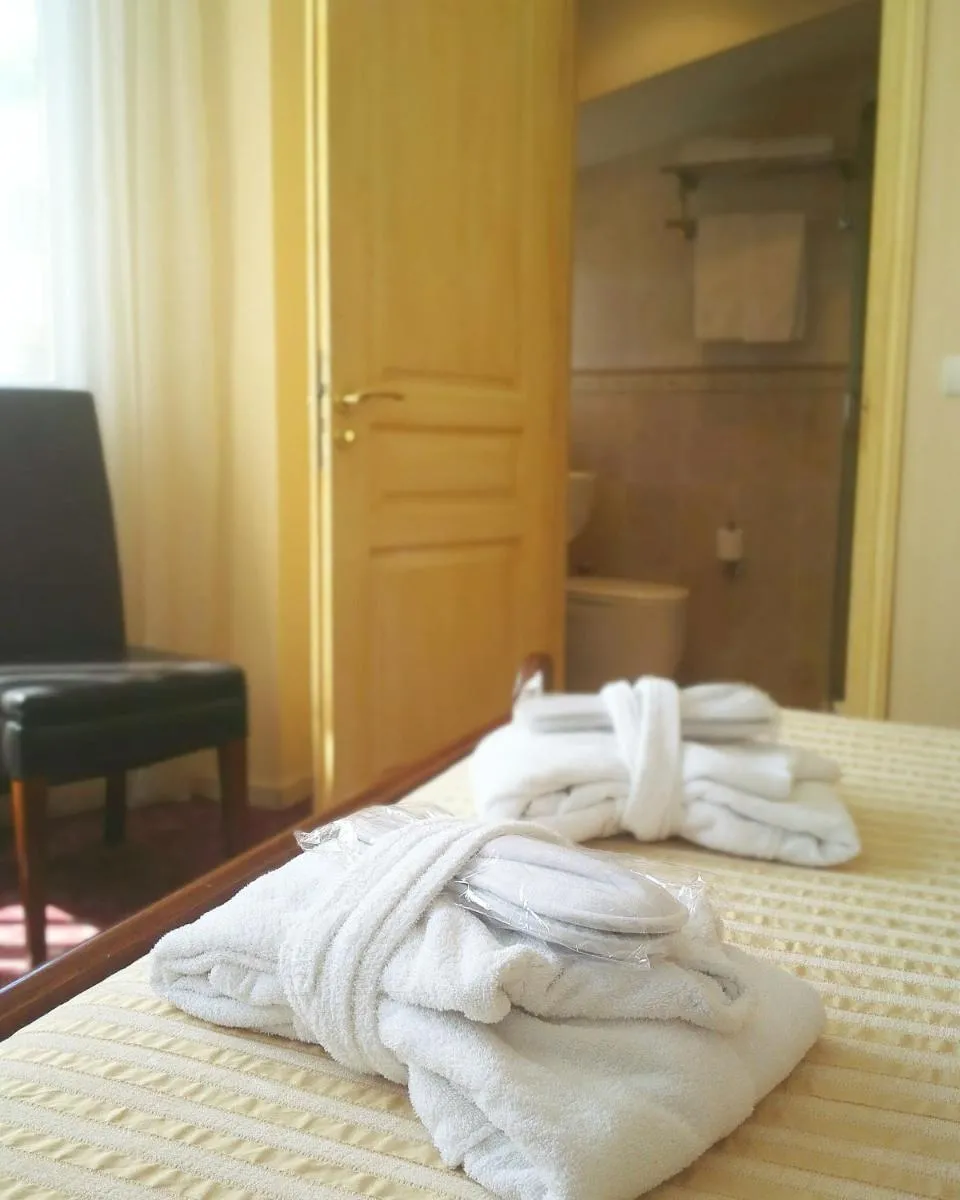 Image 4 of Hotel Alexandre III