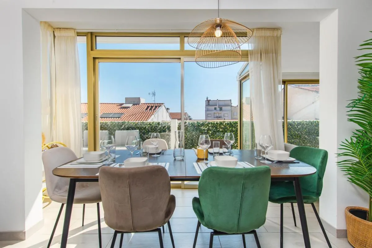 Image 3 of Hypercentre – Palais – Croisette – Plage – CI