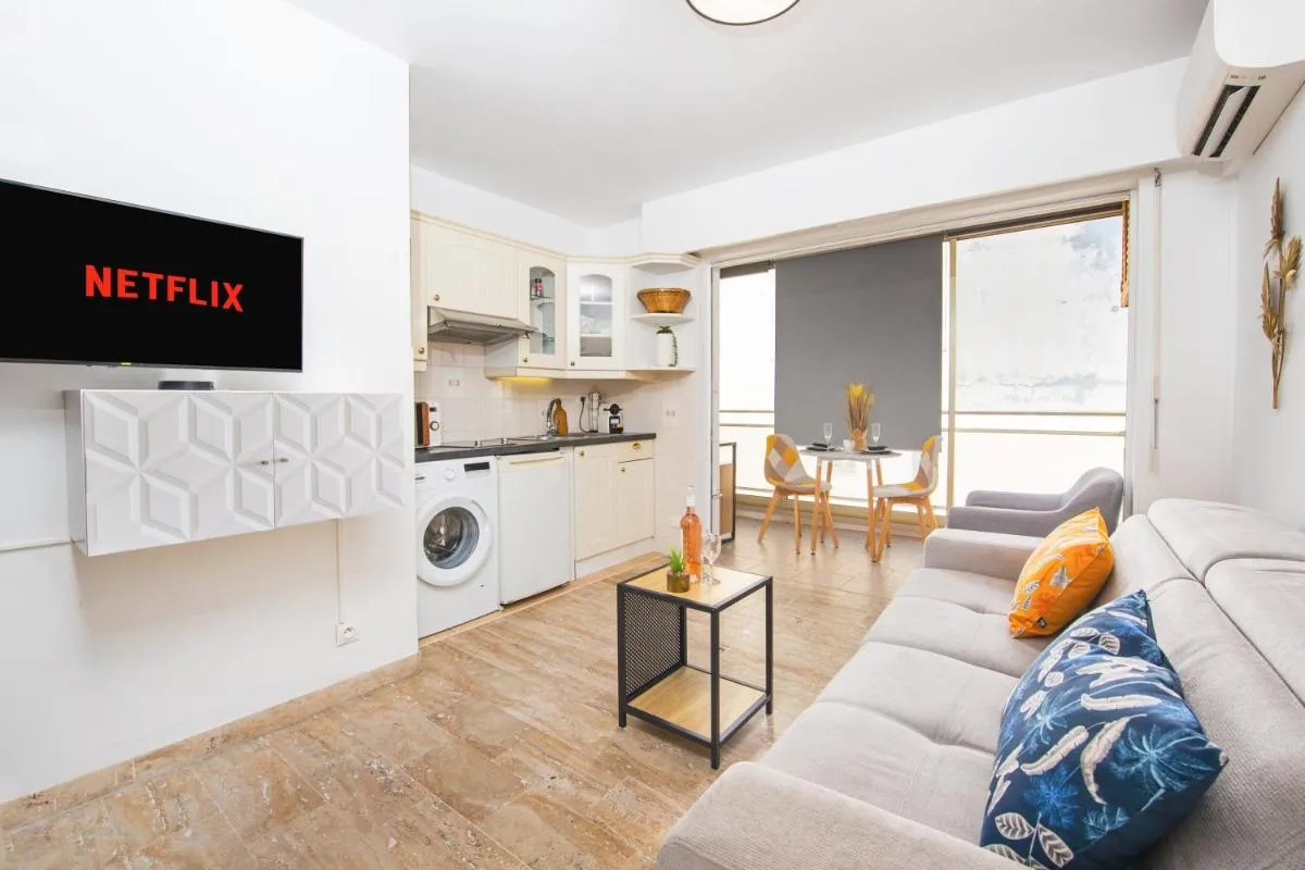 Image 3 of Hypercentre – Plage – Croisette – Palais – CJ