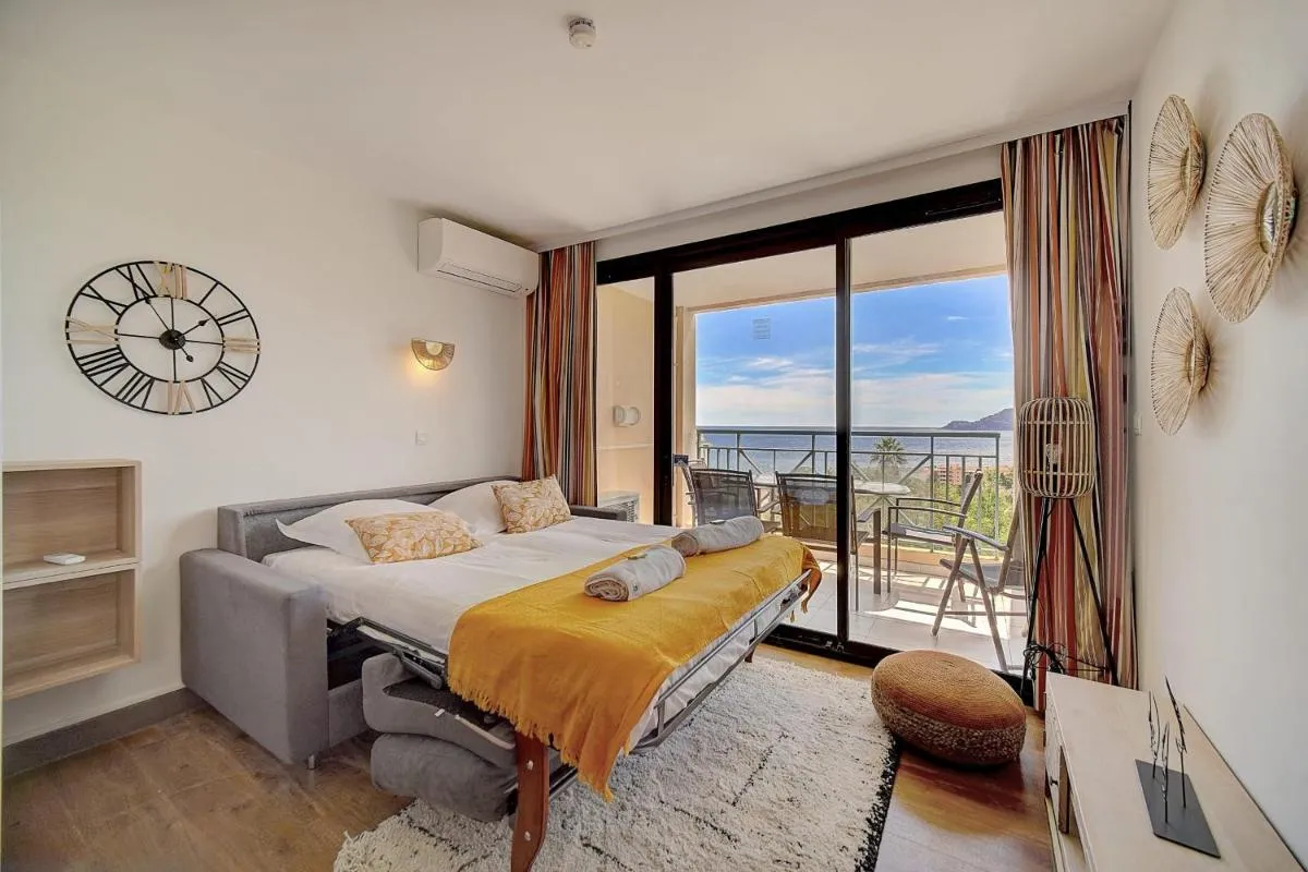 Image 6 of IMMOGROOM – 2 Rooms – Renovated – Pool – Parking – Air conditioning –