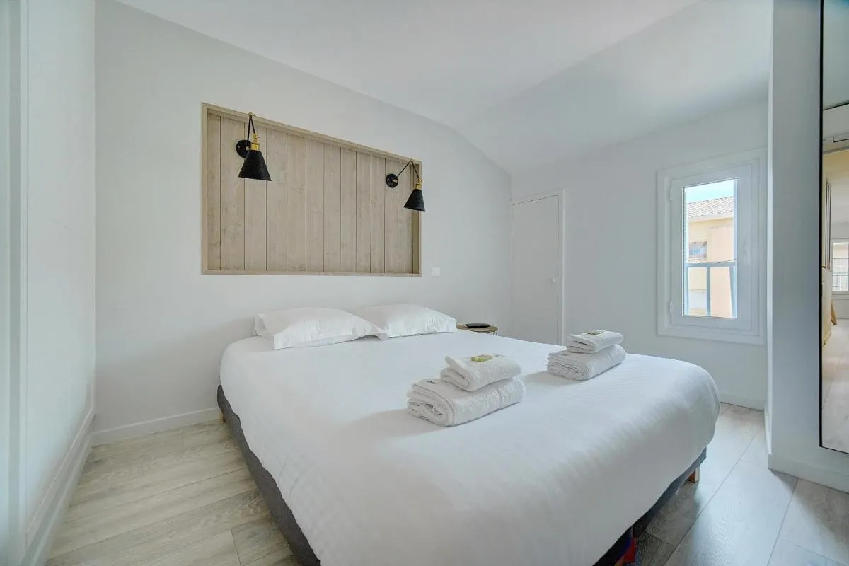 Image 3 of IMMOGROOM – AC – 5min from the beaches 8 min from Palais