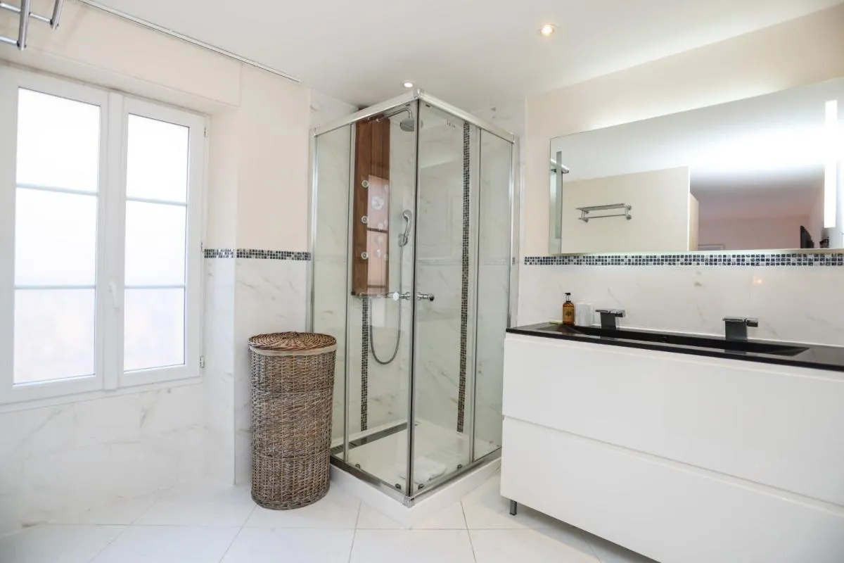 Image 4 of IMMOGROOM – Bright and Cosy – SUQUET – next to the beaches – AC