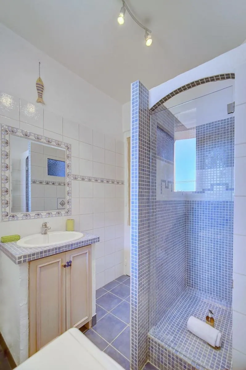 Image 4 of IMMOGROOM – Cosy Apartment – Quiet Place – Provencal style