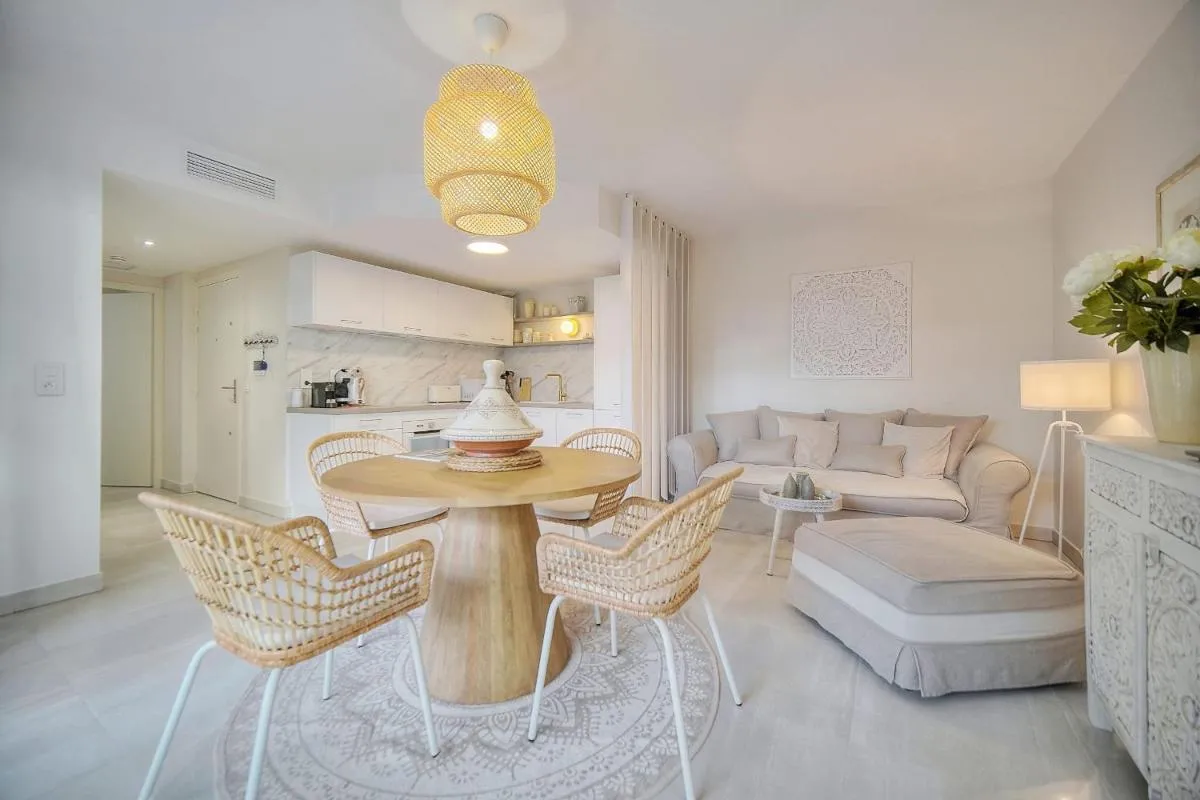 Image 1 of IMMOGROOM – Garden – Bikes – BBQ – Parking – AC