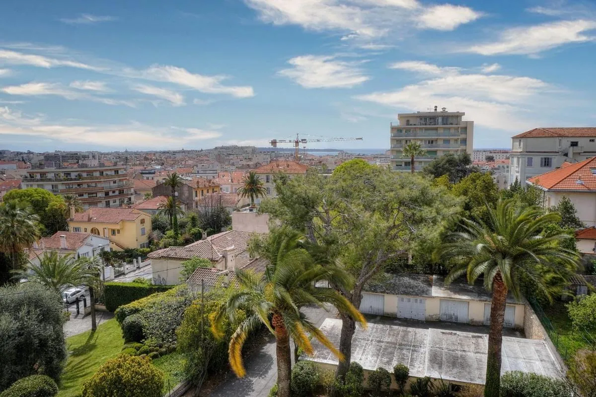 Image 4 of IMMOGROOM – Large Apartment – Parking – Air conditioning – Sea view – Wifi