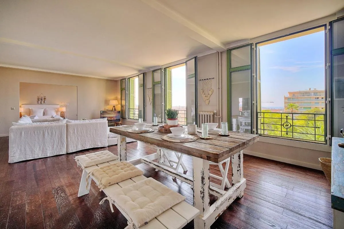 Image 6 of IMMOGROOM – Large Apartment – Parking – Air conditioning – Sea view – Wifi