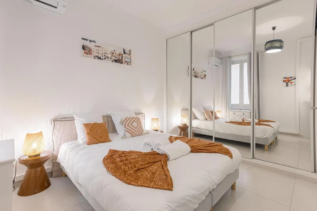 Image 1 of Josi – 2 chambres, central, 10mn du Palais&Plages, neuf, clim